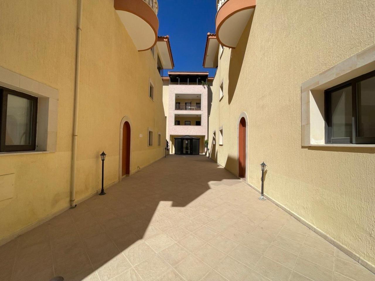 Queens Gardens Pafos Dış mekan fotoğraf